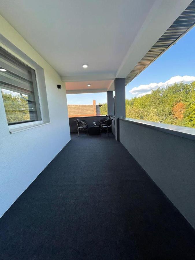 Ammirevole Ravne Apartments Visoko Dış mekan fotoğraf
